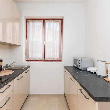 Modern New Appartement Pula